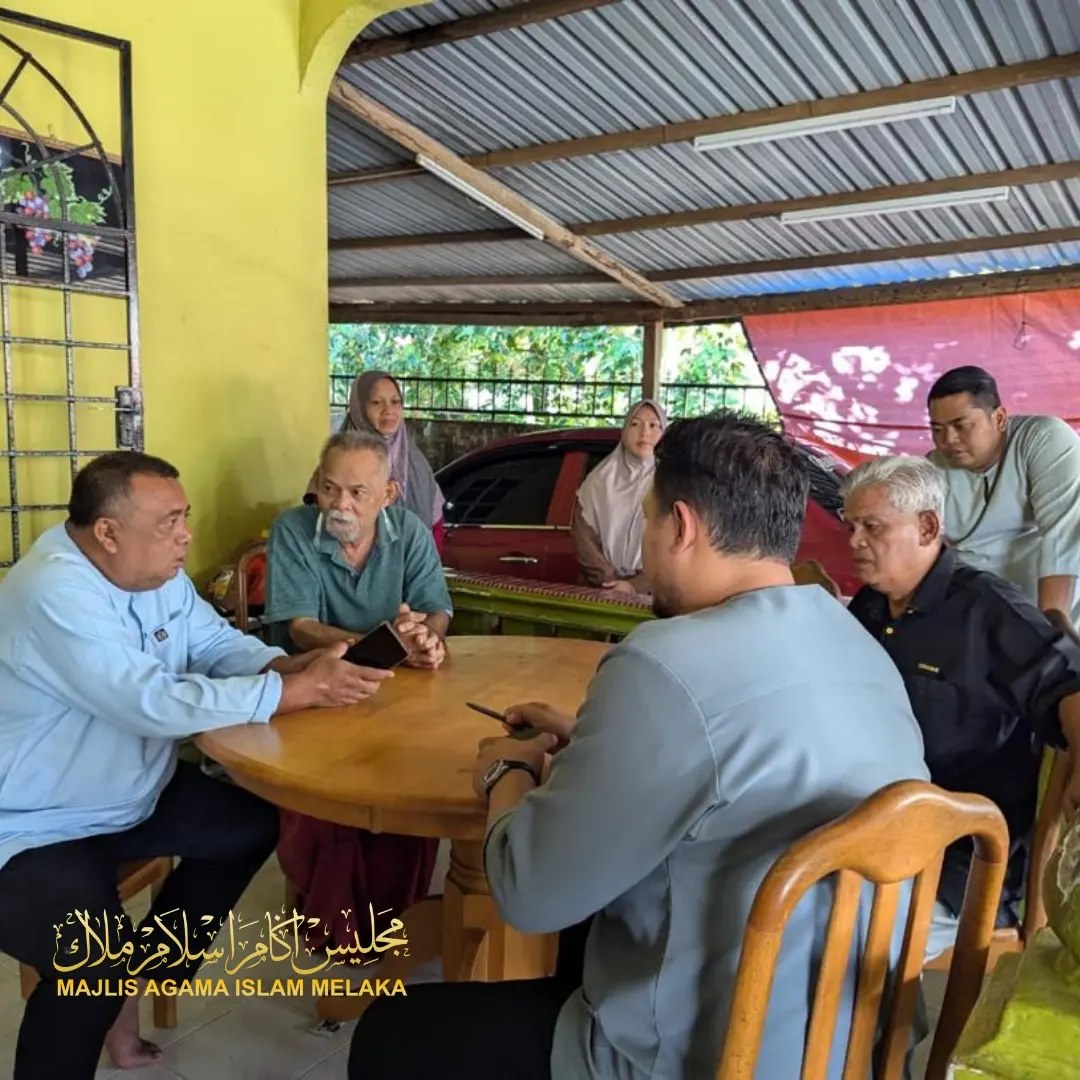  Santuni di DUN Ayer Limau Bersama ADUN Kawasan Datuk Hameed Mytheen Kunju Basheer